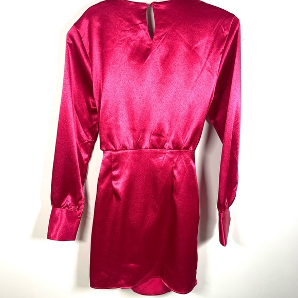 Madisson Pink dress, xs, never wear, 100% polyester - Picture 4 of 9